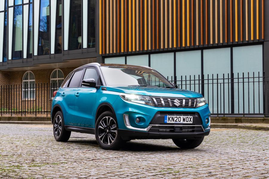  Suzuki Vitara Hybrid AllGrip 2020 года  (UK) (фото 1 из 22)